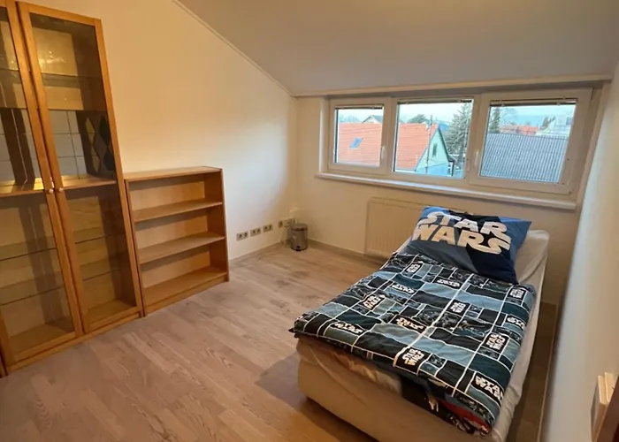 Wonderful Maisonette In With Parking *